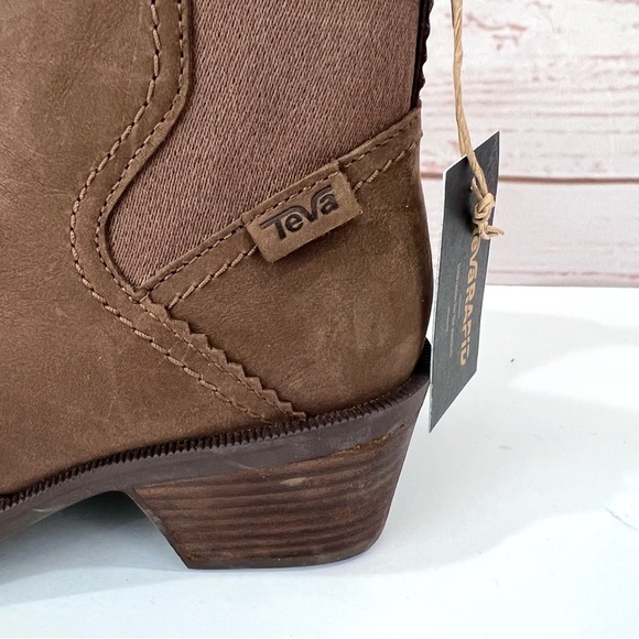 NWT Teva Leather Anaya Waterproof Chelsea Boot - Picture 2 of 13